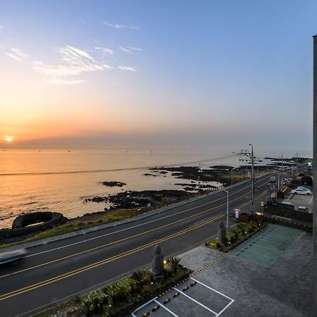 Hotel Mer Bleue Jeju Eksteriør billede