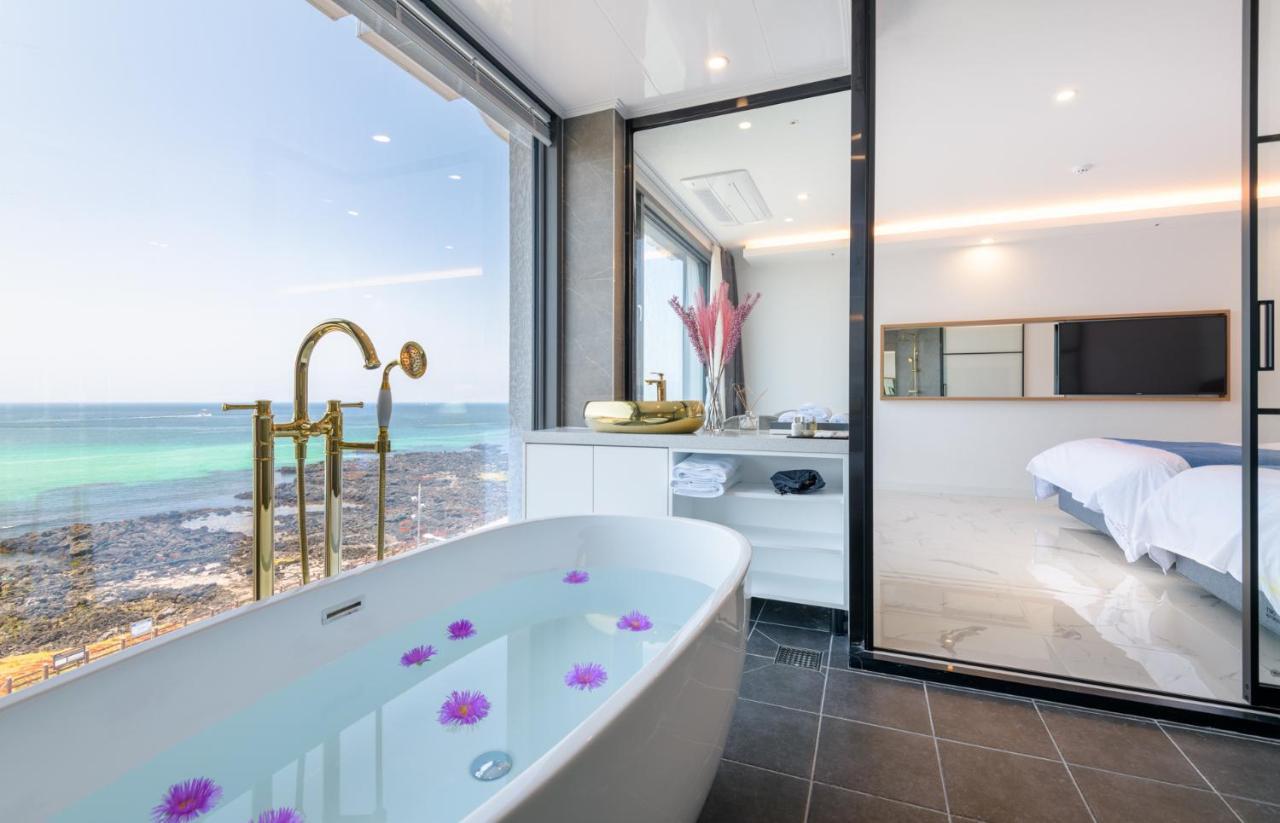 Hotel Mer Bleue Jeju Eksteriør billede