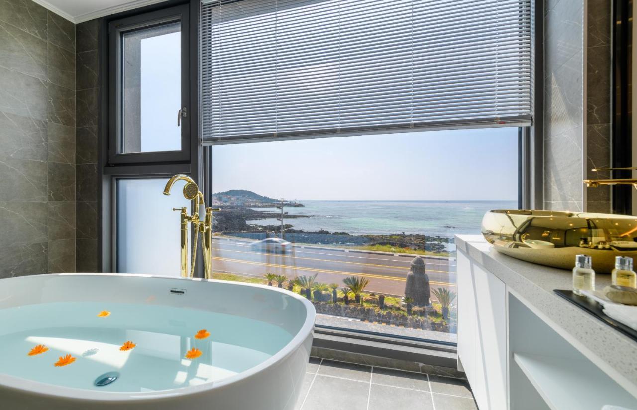 Hotel Mer Bleue Jeju Eksteriør billede